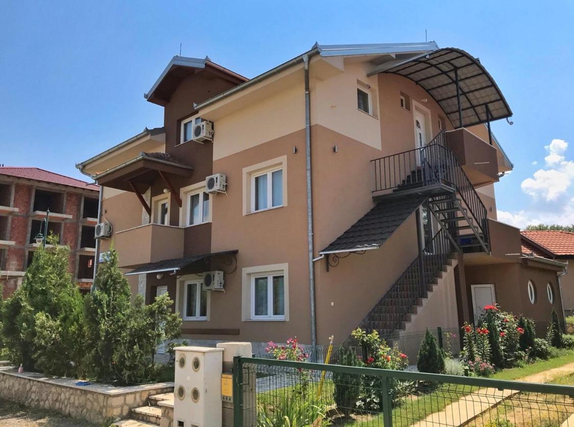 Apartmani Novak - Srebrno Jezero Велико-Градиште Экстерьер фото
